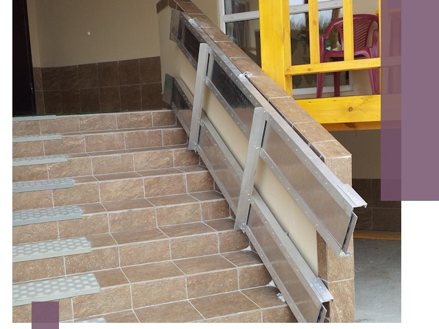 Откидные пандусы под ключ в Североуральске — монтаж и демонтаж