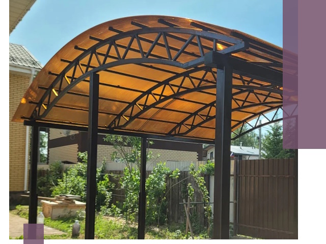 Изготовление навесов под ключ в Североуральске из качественных материалов