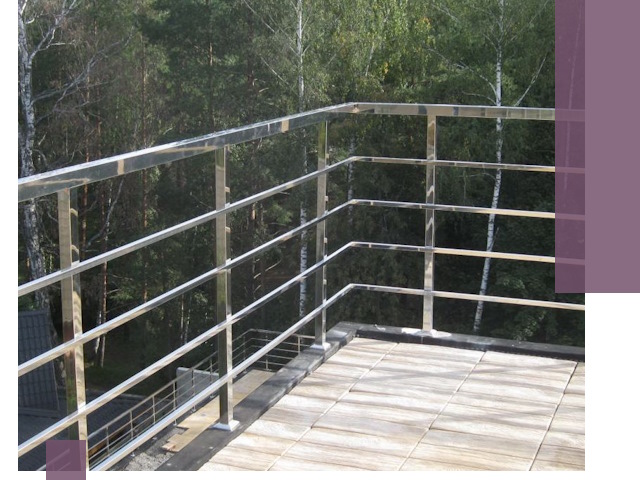 Парапеты из нержавеющей стали в Североуральске — изготовление и монтаж