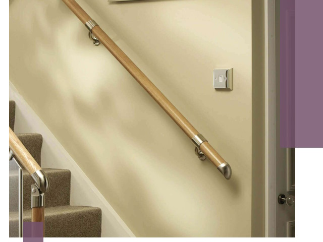 Монтаж пристенных поручней профессионально в Североуральске