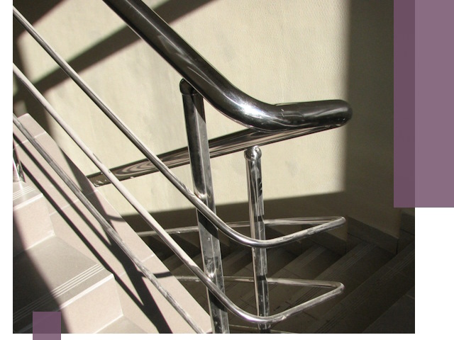 Поручни из нержавеющей стали под ключ в Североуральске